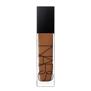 NARS Natural Radiant Foundation